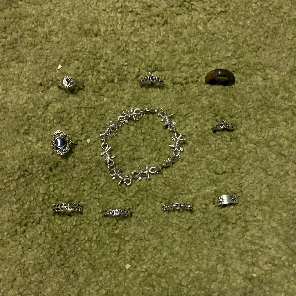 Cute indie jewelry from SHEIN surprisingly none of the rings stain your fingers!